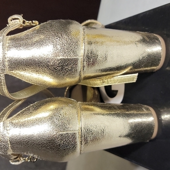 G by Guess Shantel 3 , Gold, New w/ box , Size 8.5M - Picture 4 of 7